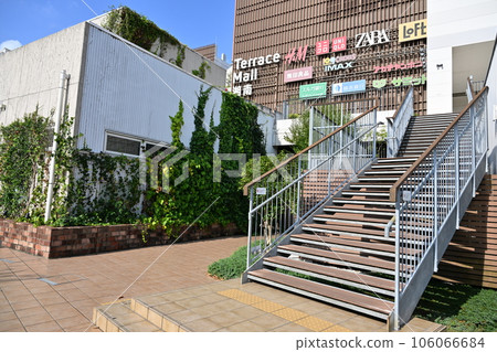 Shonan shopping malls and parks 106066684