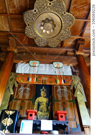 Eleven-faced Kannon Bodhisattva at Shorin-ji Temple (Nishijin Textile Copy of Kannon) / Sakurai City, Nara Prefecture Eleven-faced Kannon Bodhisattva at Shorin-ji Temple (Nishijin Textile Copy of Kannon) / Sakurai City, Nara Prefecture 106069226