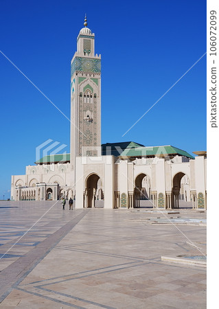 The Hassan II mosque with minaret, Casablanca city, Morocco - vertical 106072099
