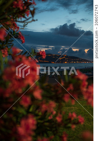 Beautiful night scene on Alanya beach Beautiful night scene on Alanya beach 106072743