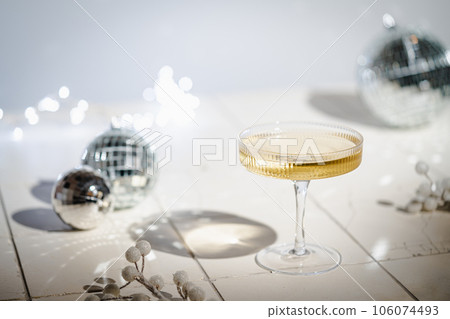 Festive New Year champagne 106074493