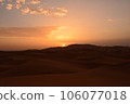 在撒哈拉沙漠的日出 106077018