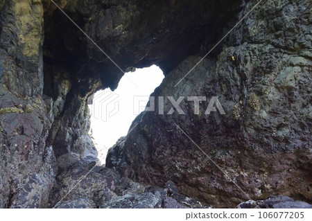 heart-shaped cave heart-shaped cave 106077205