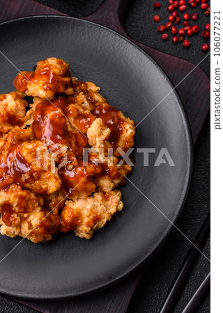 Delicious juicy grilled chicken meat bites with salt, spices and herbs Delicious juicy grilled chicken meat bites with salt, spices and herbs 106077221