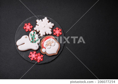 Delicious gingerbread cookies with honey, ginger and cinnamon Delicious gingerbread cookies with honey, ginger and cinnamon 106077254