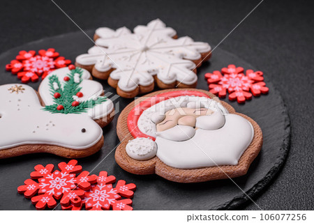 Delicious gingerbread cookies with honey, ginger and cinnamon Delicious gingerbread cookies with honey, ginger and cinnamon 106077256