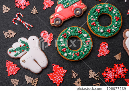 Delicious gingerbread cookies with honey, ginger and cinnamon Delicious gingerbread cookies with honey, ginger and cinnamon 106077289