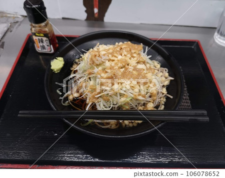 JR車站附近夏季限定菜單“冷蔥芝麻醬蕎麥麵” 106078652