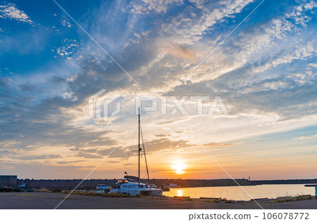 (Aomori Prefecture) Shimofuro Port Calm Dawn (Aomori Prefecture) Shimofuro Port Calm Dawn 106078772
