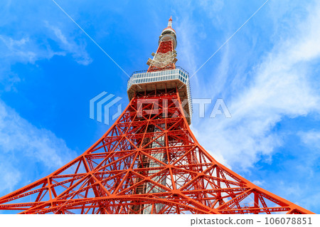 東京港區東京塔和藍天 106078851