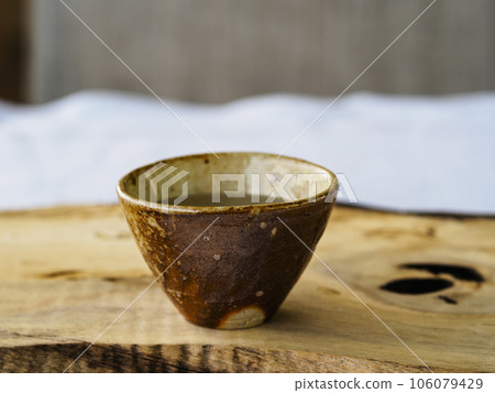 Drinking Japanese sake from Shigaraki ware is delicious 106079429