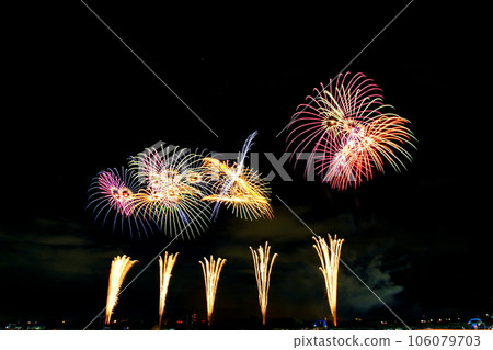 Utsunomiya Fireworks Festival August 12, 2023 (Saturday) Utsunomiya City, Tochigi Prefecture Kinugawa Dojo Inn Green Space 106079703