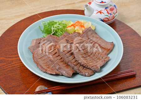 牛舌,牛舌,牛舌,烤肉,風味牛舌,烤肉。 牛舌,牛舌,牛舌,烤肉,風味牛舌,烤肉。 106083231