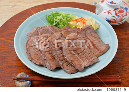 牛舌,牛舌,牛舌,烤肉,風味牛舌,烤肉。 牛舌,牛舌,牛舌,烤肉,風味牛舌,烤肉。 106083249