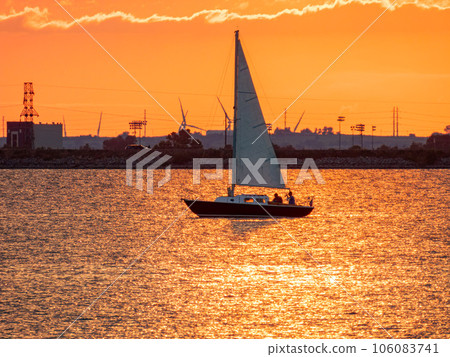 Sunset close up shot of a boat sailing in Lake Hefner 106083741
