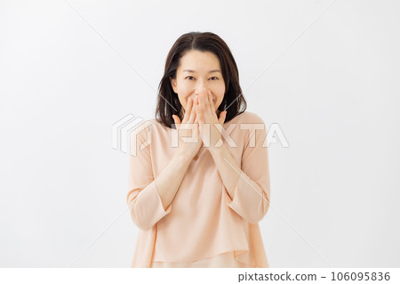 Amazing woman 106095836