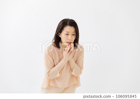 Amazing woman 106095845