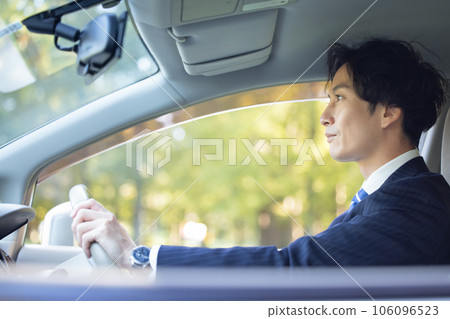 駕駛汽車的商人 106096523