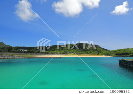 Views of Nanta Beach and Tindabana beyond the beautiful harbor of Yonaguni Island Views of Nanta Beach and Tindabana beyond the beautiful harbor of Yonaguni Island 106096581