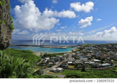 The view of Sona Village from Tindabana, Yonaguni Island The view of Sona Village from Tindabana, Yonaguni Island 106097010