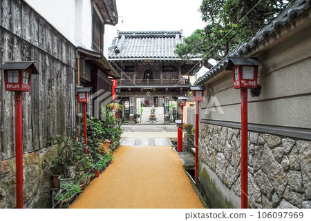 Kurayoshi Benten entrance path 106097969