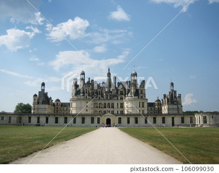 世界遺產 香波堡城堡的雄偉外觀，盧瓦爾河-雪兒，法國 106099030
