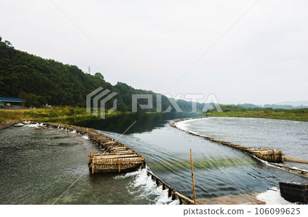 Full-section fishway Full-section fishway 106099625