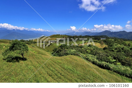 台灣六十石山金針花海風景 台灣六十石山金針花海風景 106101160