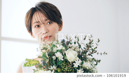 Woman with bouquet beauty image 106101919