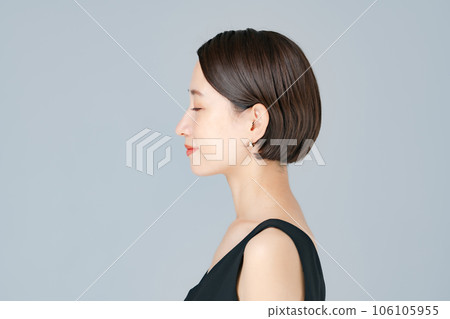 Beauty middle woman Beauty middle woman 106105955