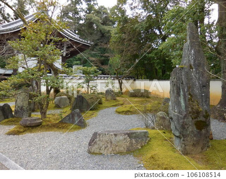Dry landscape garden of Izumiji Temple 106108514