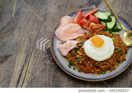 Nasi goreng Nasi goreng 106109207