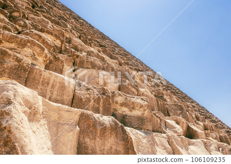 Giza Pyramid: A Monument to Eternity 106109235