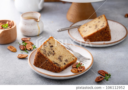 Traditional brown sugar pecan cake, bundt pan Traditional brown sugar pecan cake, bundt pan 106112952