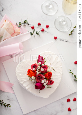 Cake for Valentines day decorated with roses 106113084