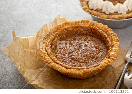 Mini pumpkin or sweet potato pies for Thanksgiving Mini pumpkin or sweet potato pies for Thanksgiving 106113251
