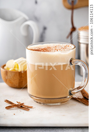 Bulletproof coffee with grass fed butter and MCT oil 106114115