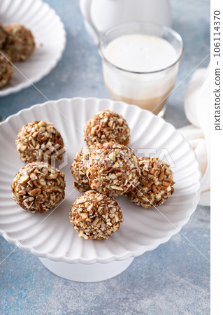Homemade pecan chocolate truffles or cake pops, sweet treat 106114370