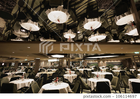 Restaurants that have closed large cruise ships Restaurants that have closed large cruise ships 106114697