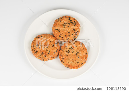 Sesame rice cracker Sesame rice cracker 106118390