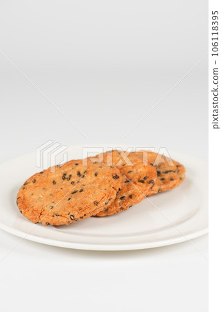 Sesame rice cracker Sesame rice cracker 106118395