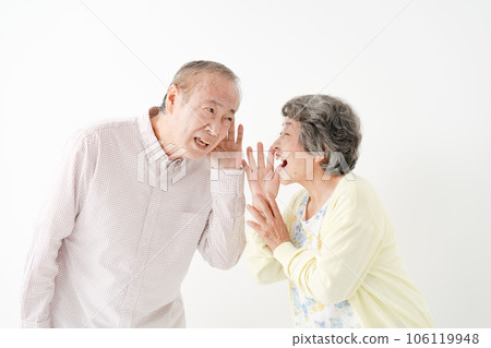senior couple with hearing loss 106119948