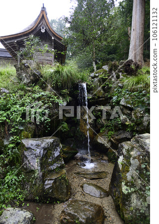Hiyoshi Taisha Nishimoto Falls 106121132
