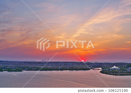 [從出雲山展望台出發的東鄉湖（晚上）] 鳥取縣湯利浜町宮內 106125190