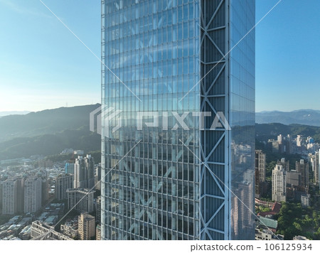 玻璃帷幕 玻璃帷幕 106125934