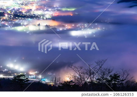 「埼玉縣」秩父的雲海夜景,夢幻般的景色 「埼玉縣」秩父的雲海夜景,夢幻般的景色 106126353