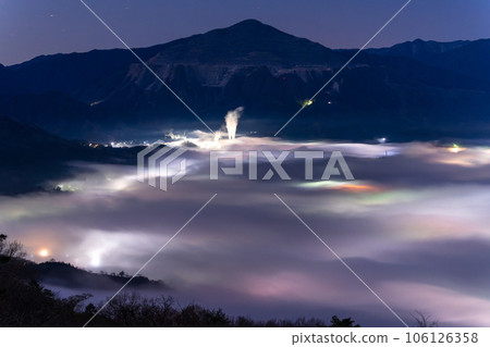 「埼玉縣」秩父的雲海夜景，夢幻般的景色 106126358