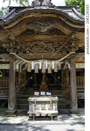 The power spot of the Golden Dragon God and Goryu God in the main shrine of Tanashi Shrine in Tokyo 106126565