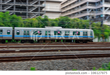 小田急線經過新百合丘站的風景 小田急線經過新百合丘站的風景 106127875