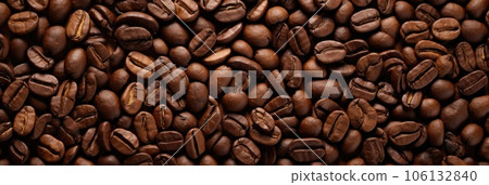 Roasted Coffee beans background, texture and copy spase, panorama top view. 106132840